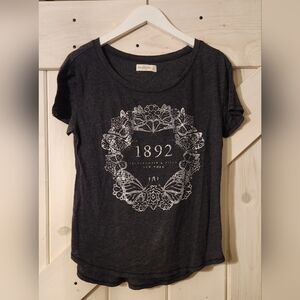 Women's Y2K Abercrombie And Fitch Short Sleeve Shirt. Size M. Shimmery Graphic.